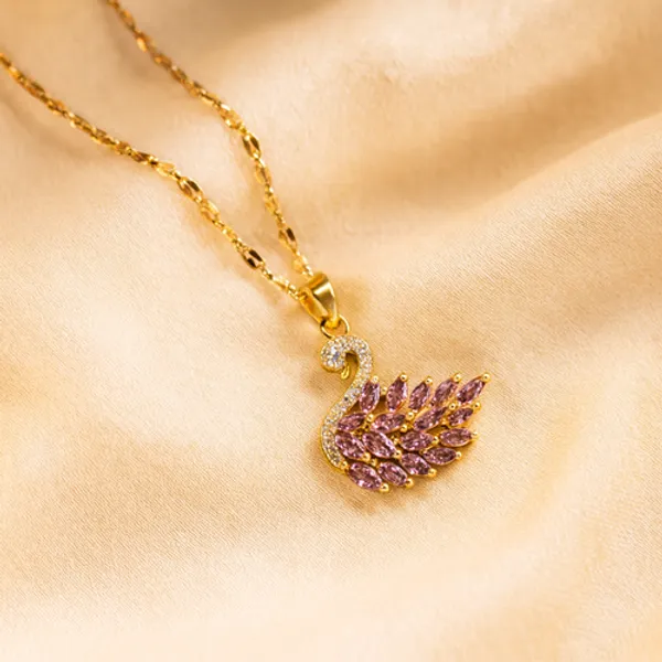 Royal_Swan_Pendant