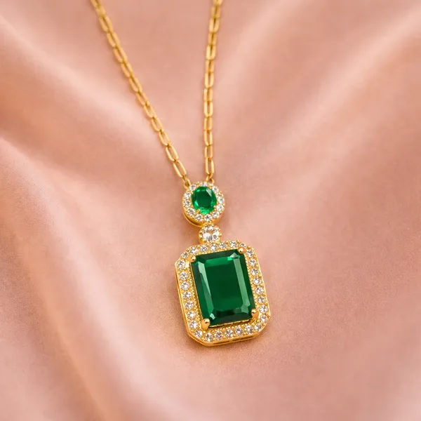 Green_Majestic_Pendant