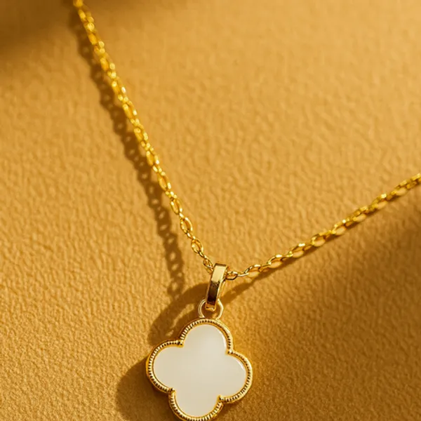 Luna_Leaf_Pendant