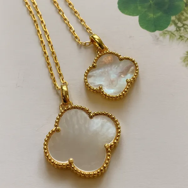 Luna_Leaf_Pendant