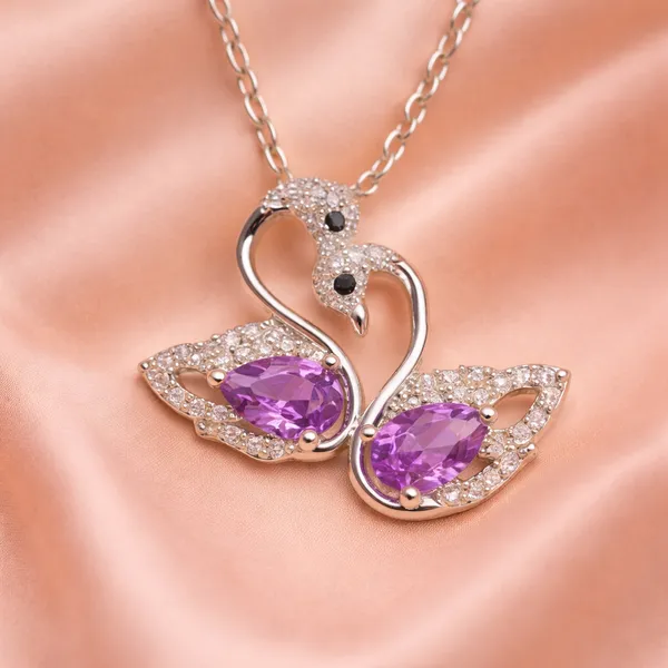 Voilet_Swan_Pendant