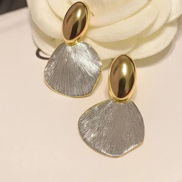 Silver_Leaf_Drop_