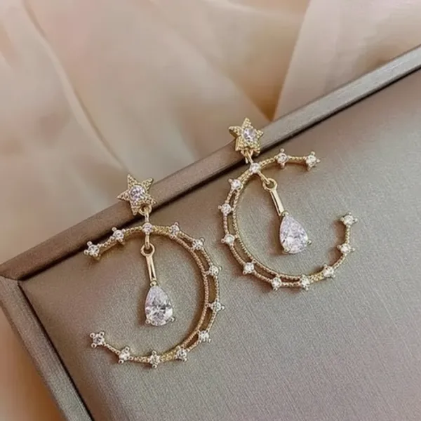 Moon_Kiss_Hoops_
