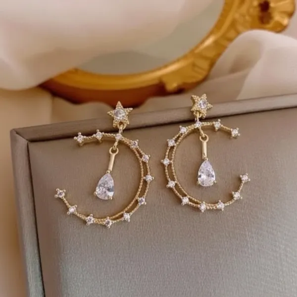 Moon_Kiss_Hoops_