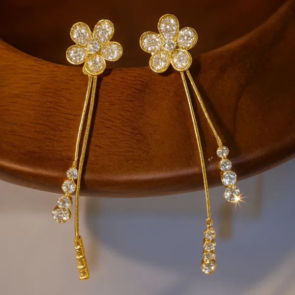 Crystal_Cascade_Earrings_