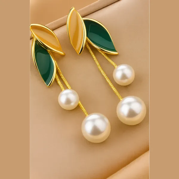 Dewdrop_Leaf_Earrings_