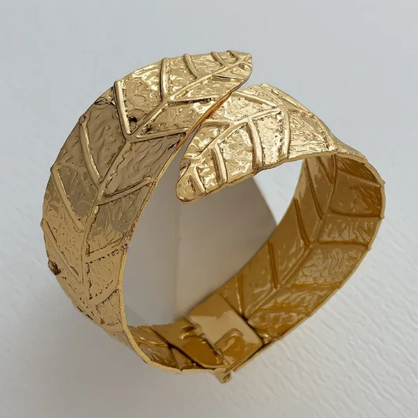 Leafy_Grace_Cuff