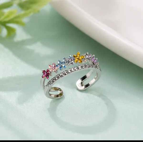 Dainty_Floral_Adjustable_Ring