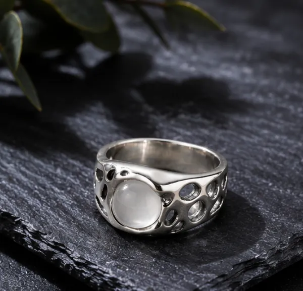 Soft_Opal_Ring
