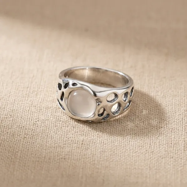 Soft_Opal_Ring
