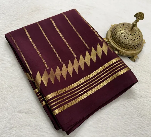 Vertical_Stripe_Mysore_Cotton_Silk_Saree_With_Golden_Border