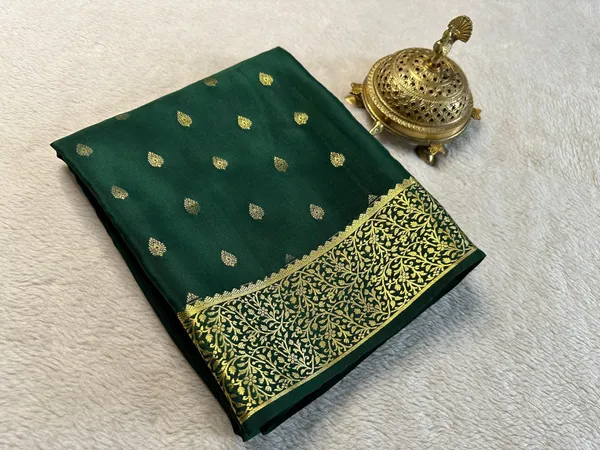 Bottel_Green_Pure_Brocade_Mysore_Silk_Saree_with_borders_&_rich_pallu