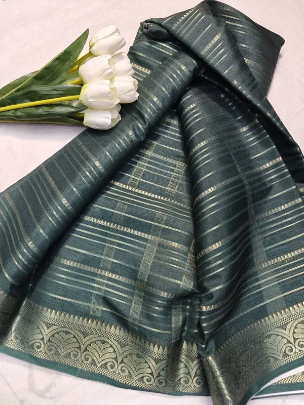 Dark_Green_Mysore_Silk_Saree_With_Traditional_Zari_Design_Border