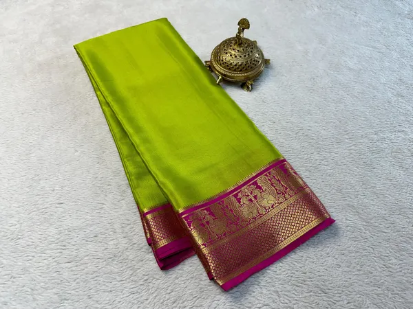 Pea_Green_Mysore_Crepe_Silk_Saree_In_Soft_Weave_With_Contrast_Border_Design