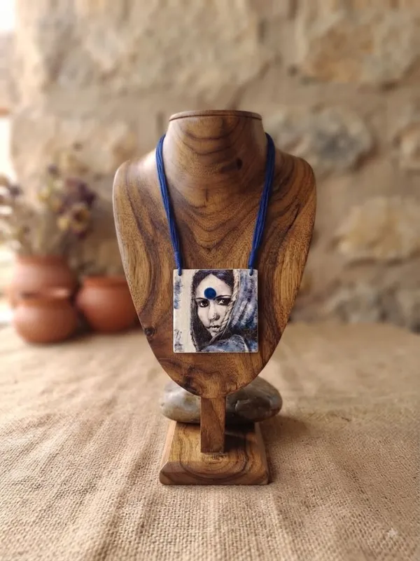 Canvas_Village_Lady_Print_Statement_Necklace_For_Women
