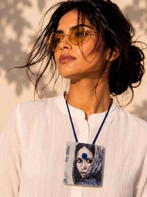 Canvas_Village_Lady_Print_Statement_Necklace_For_Women