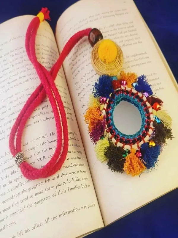 Multicolour_Threads_With_Mirror_Statement_Necklace_For_Women