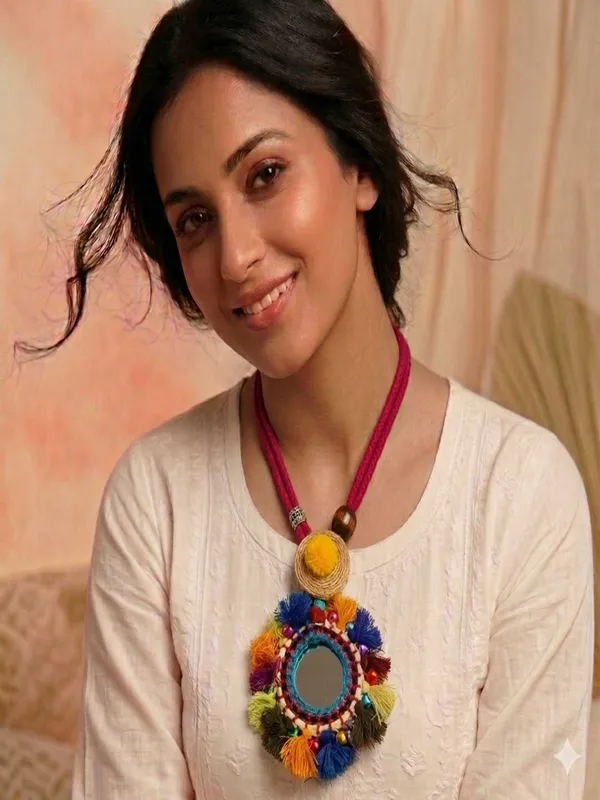 Multicolour_Threads_With_Mirror_Statement_Necklace_For_Women