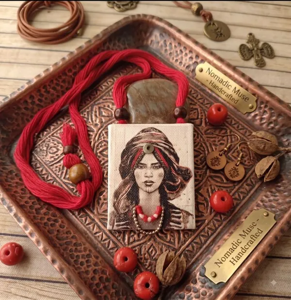Canvas_African_Lady_Print_Statement_Necklace_For_Women
