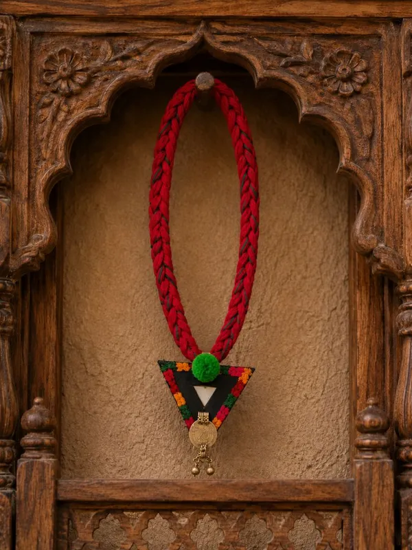 Red_Thread_Tribal_Pendant_Necklace_For_Women