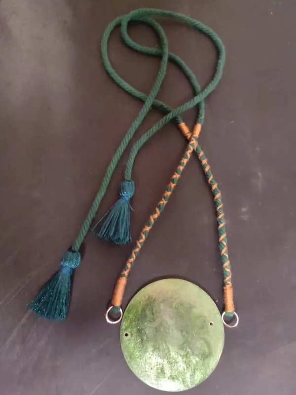 Daily_Wear_Necklace_In_Green_Threads_For_Women