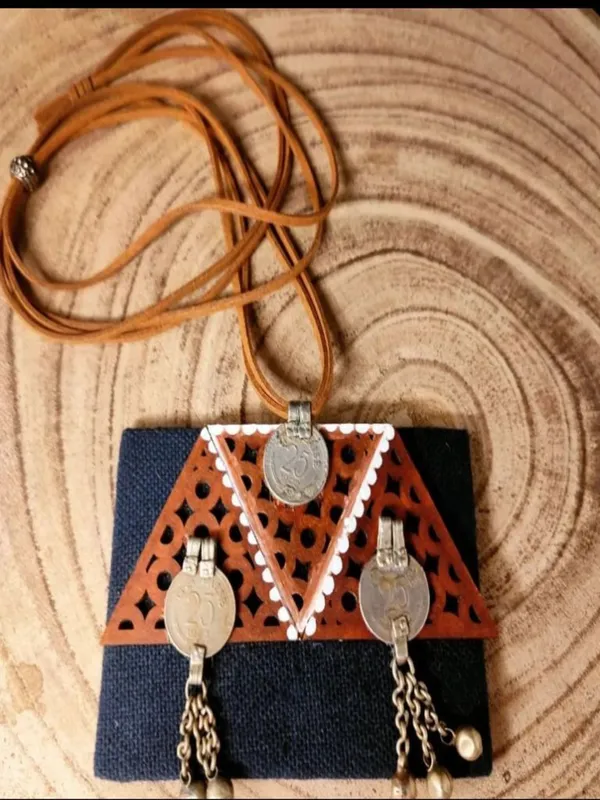 Blue_Fabric_Tribal_Pendant_Jewellery_Set_For_Women