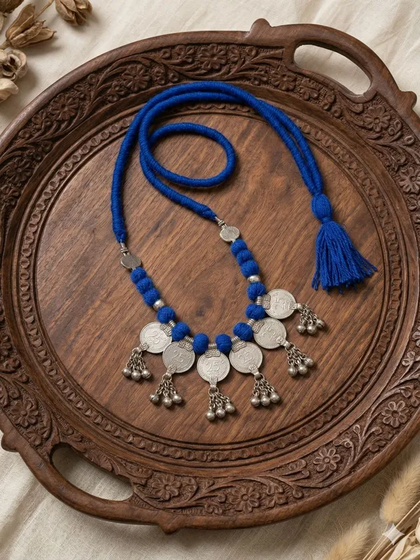 Antique_25_Paise_Coins_Necklace_With_Blue_Thread