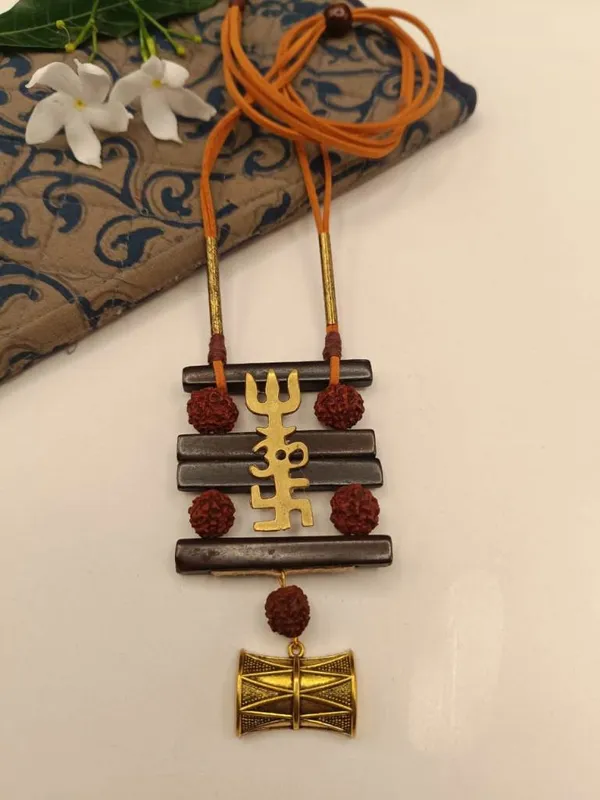 Wood_And_Brass_Swastik_Pendant_Statement_Necklace_For_Women