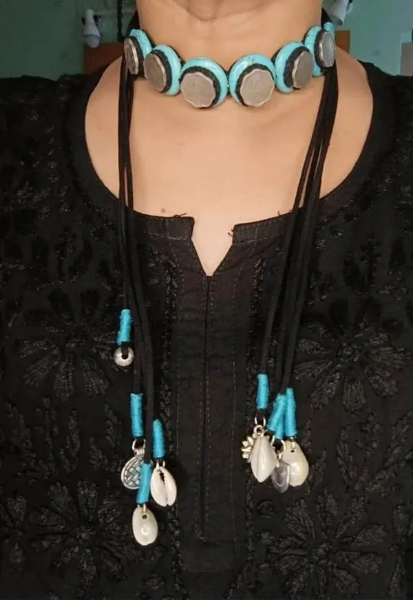 Turquoise_Beaded_Statement_Necklace_For_Women_With_Antique_Coins