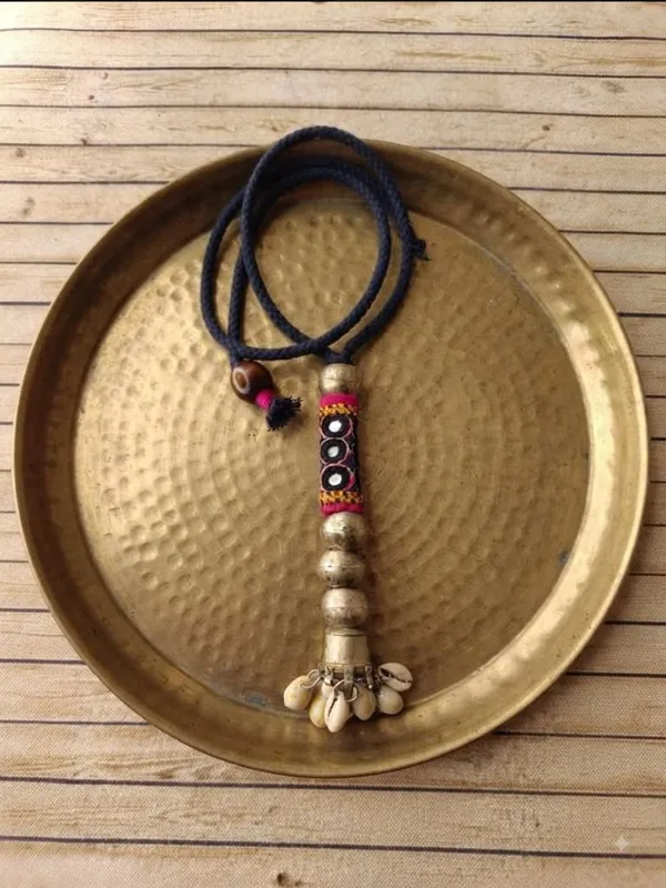 Banjara_Mirror_Patch_Necklace_With_Kowrees