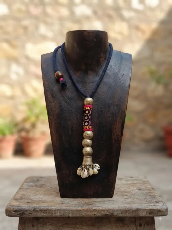 Banjara_Mirror_Patch_Necklace_With_Kowrees