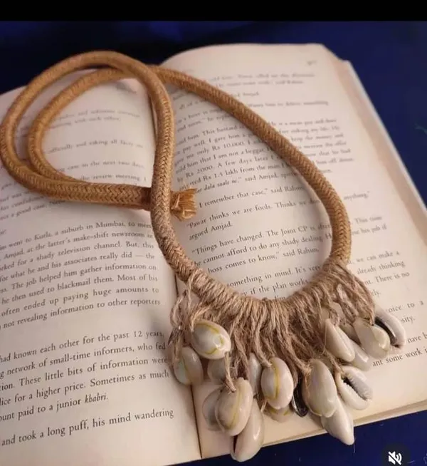 Jute_Rope_&_Kowree_Shell_Statement_Necklace_For_Women