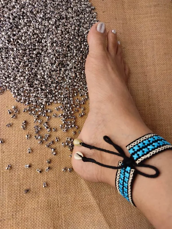 Blue_Woven_Thread_Anklet_For_Women
