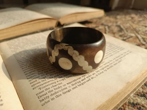 Black_&_White_Resin_Kada_For_Women