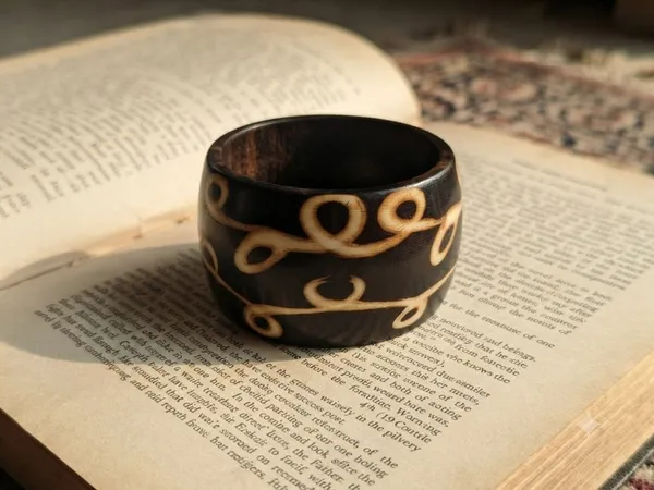 Black_&_White_Resin_Kada_For_Women