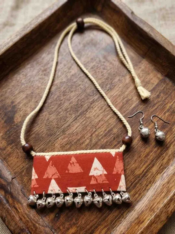 Brown_Tribal_Style_Fabric_Necklace_For_Women