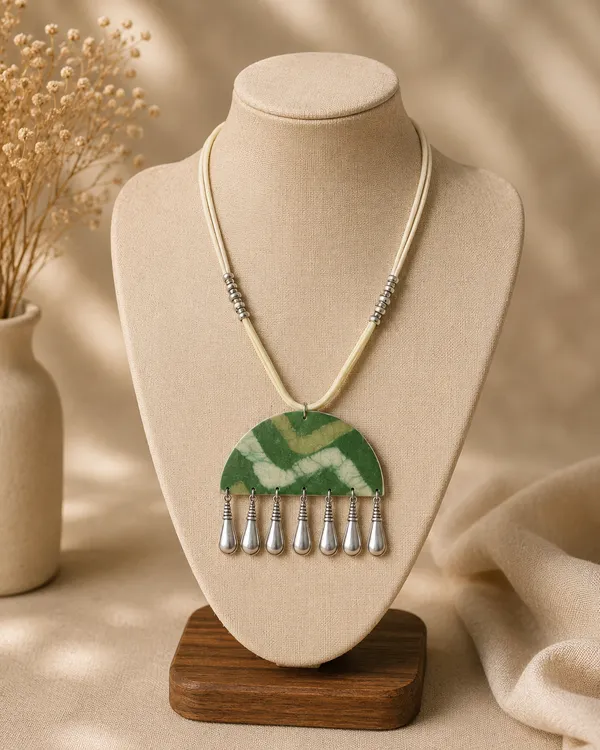 Green_Block_Print_Fabric_Necklace