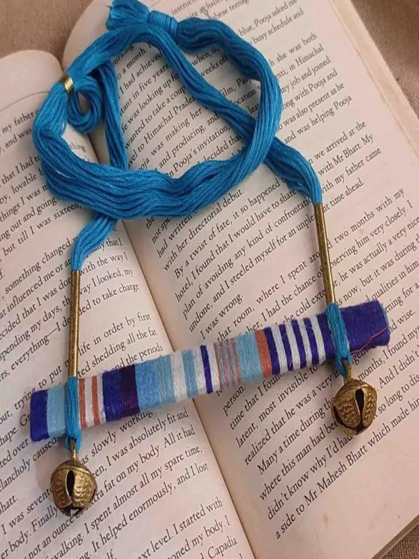 Blue_Thread_Woven_Pendant_Boho_Necklace_For_Women