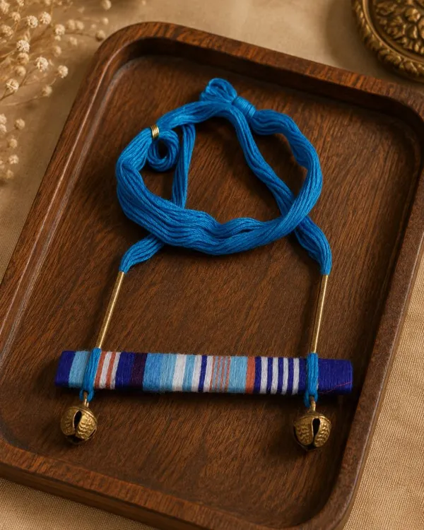 Blue_Thread_Woven_Pendant_Boho_Necklace_For_Women