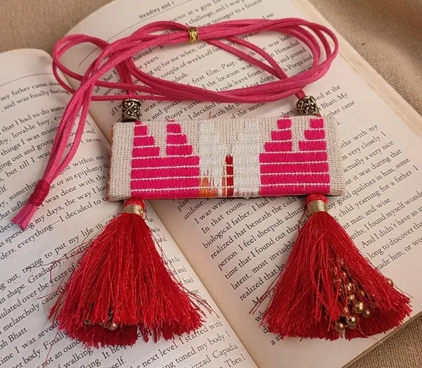 Pink_Woven_Tassel_Necklace_For_Women
