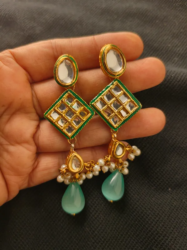 Gold-Plated_Layered_Kundan_Long_Necklace_Set_with_Mint_Beads