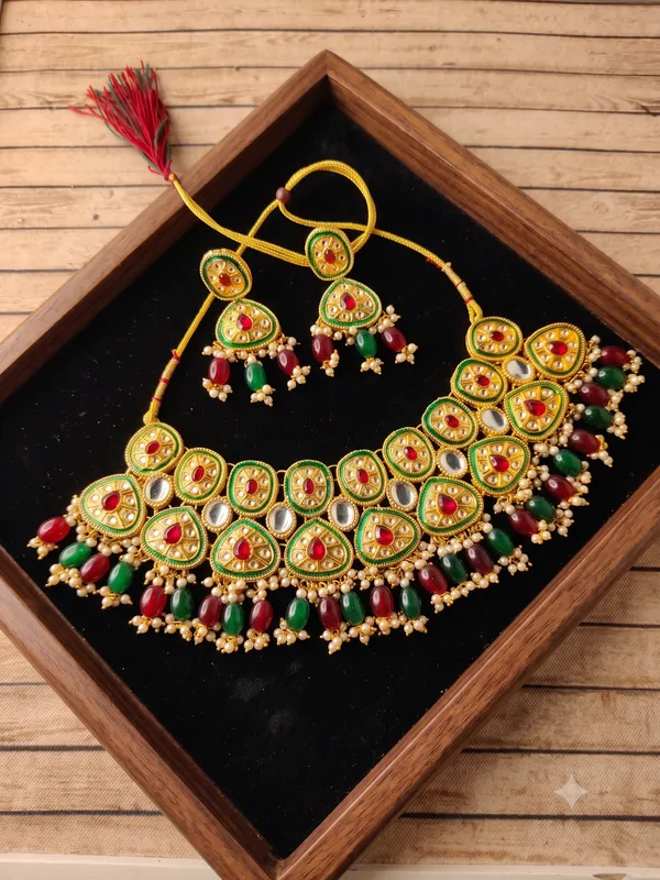 Gold-Plated_Meenakari_Kundan_Choker_Necklace_Set_with_Red_and_Green_Beads