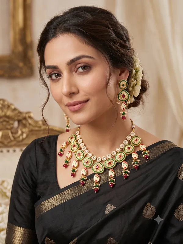 Gold-Plated_Meenakari_and_Kundan_Choker_Necklace_Set_with_Red_and_Green_Beads