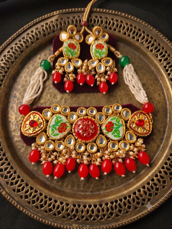 Handcrafted_Meenakari_Floral_Kundan_Choker_Necklace_Set_with_Red_Beads