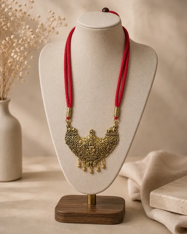 Golden_Goddess_Metal_Pendant_Necklace_In_Red_Threads_For_Women