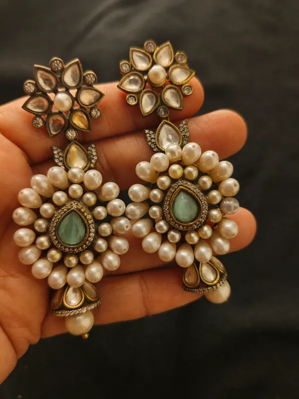 Oxidized_Silver-Plated_Floral_Kundan_Long_Necklace_Set_with_Green_Center_Stone