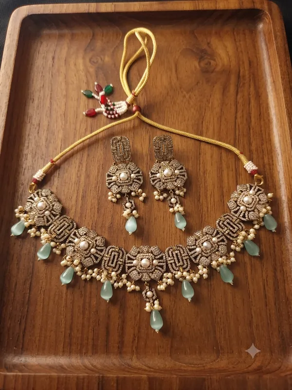 Oxidized_Silver-Plated_Geometric_Kundan_Choker_Necklace_Set_with_Mint_Drops