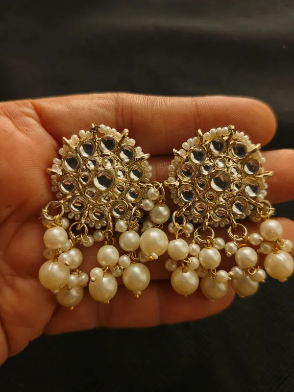 Pearl_and_Kundan_Statement_Earrings