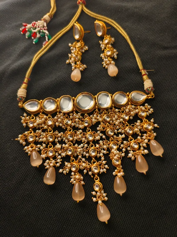 Royal_Kundan_and_Pastel_Pearl_Choker_Necklace_Set
