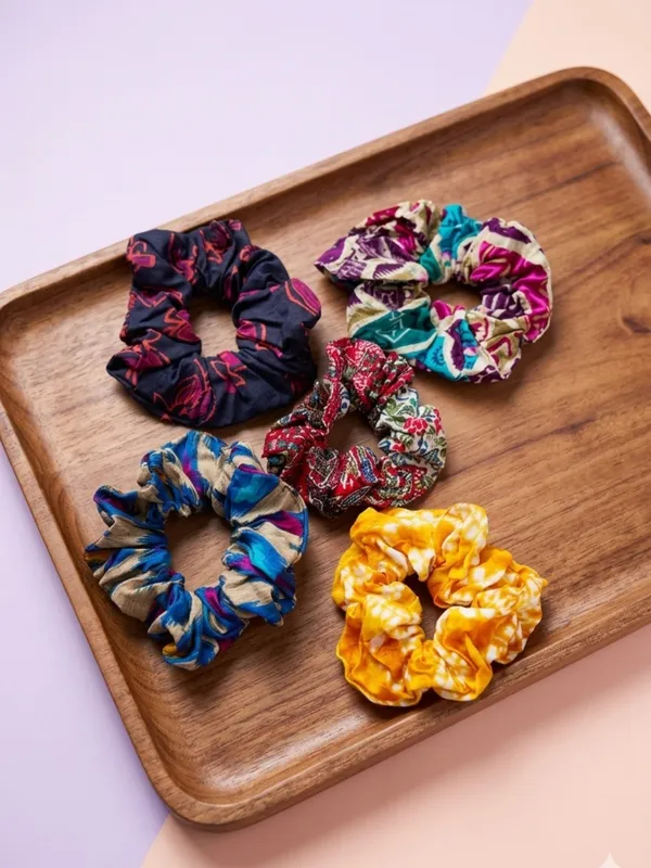Multicolour_Printed_Fabric_Scrunchies_Set_For_Women